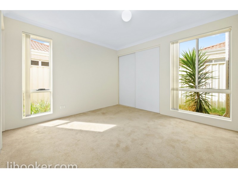 Unit 8/2 Hobby Rtt, Queens Park WA 6107