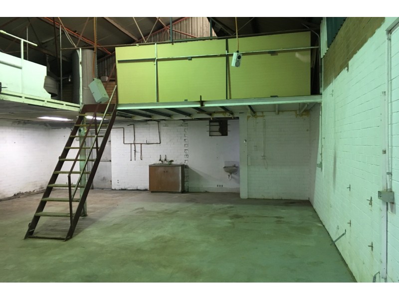 8/24 Forward Street, Welshpool WA 6106