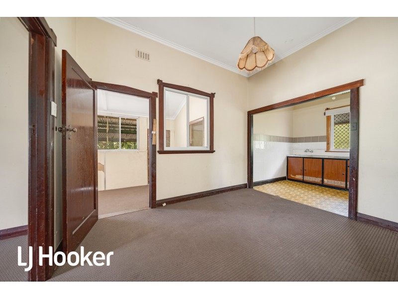 10 Toorak Road, Rivervale WA 6103