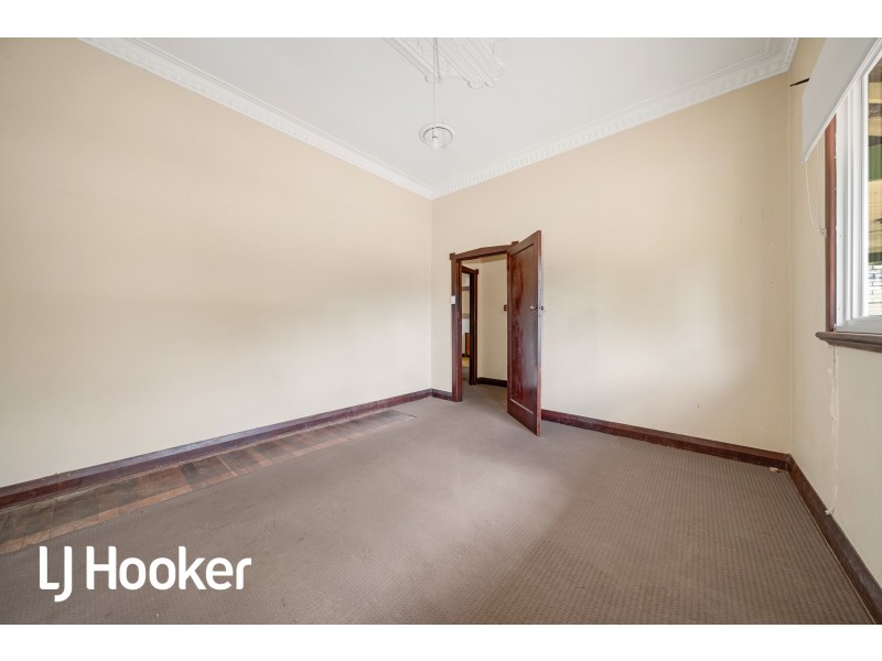 10 Toorak Road, Rivervale WA 6103