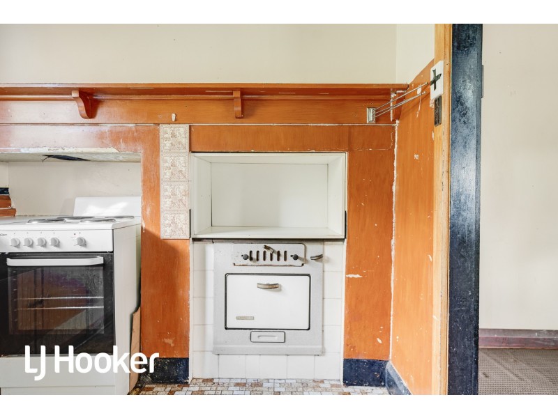 10 Toorak Road, Rivervale WA 6103