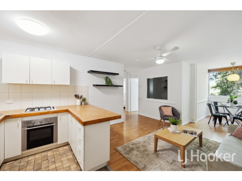 24/1 Herdsman Parade, Wembley WA 6014