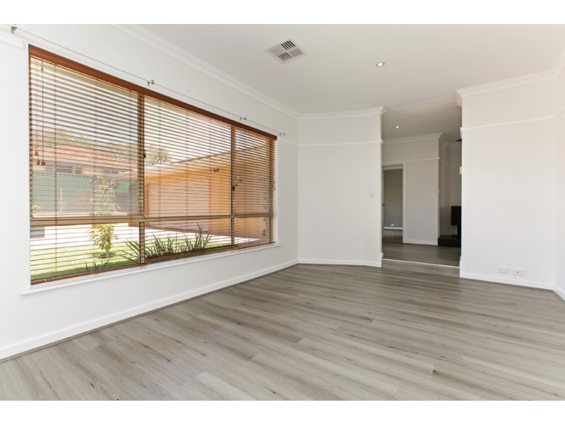 35 Mitchell St, Bentley WA 6102