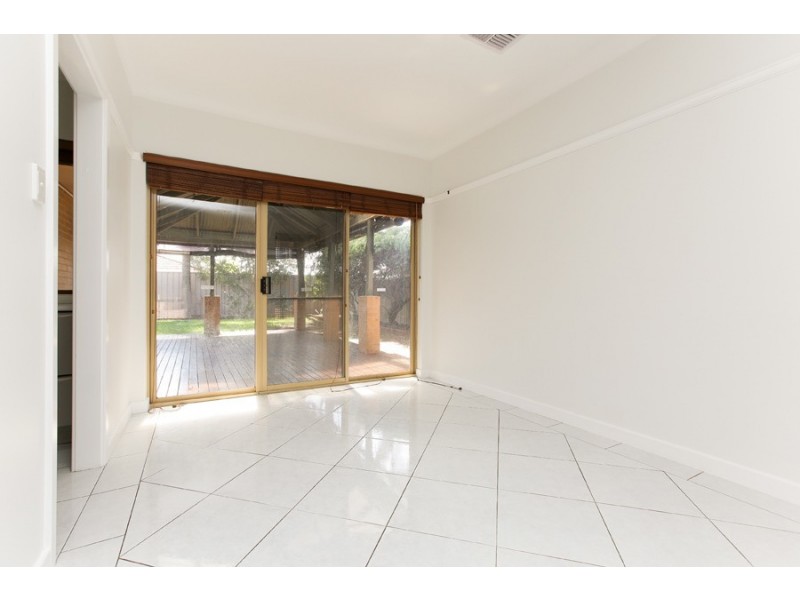 35 Mitchell St, Bentley WA 6102
