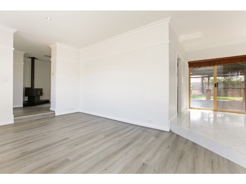 35 Mitchell St, Bentley WA 6102