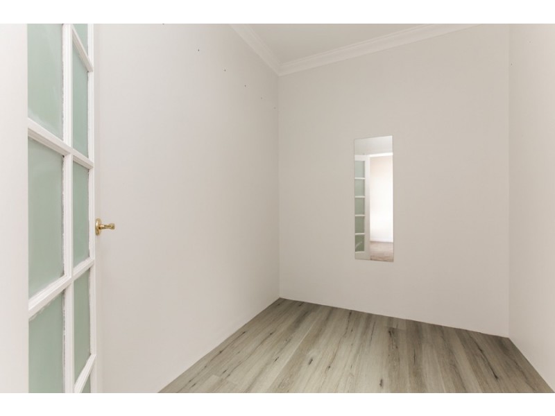 35 Mitchell St, Bentley WA 6102