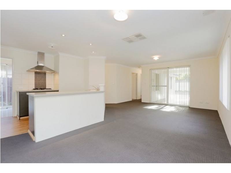 13B Garvey St, Cloverdale WA 6105