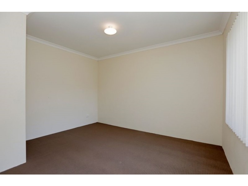 13B Garvey St, Cloverdale WA 6105