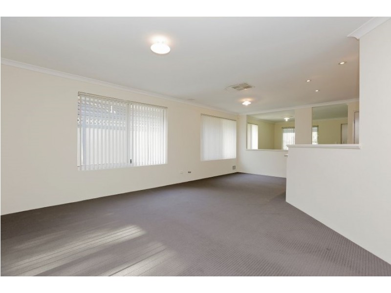 13B Garvey St, Cloverdale WA 6105