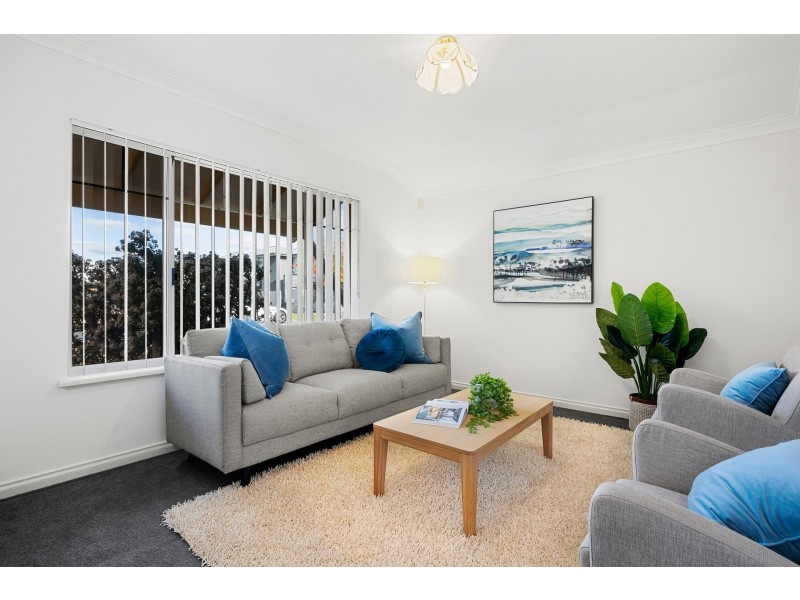 42 Second Av, Victoria Park WA 6100