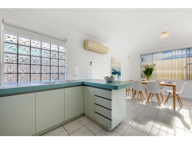 42 Second Av, Victoria Park WA 6100