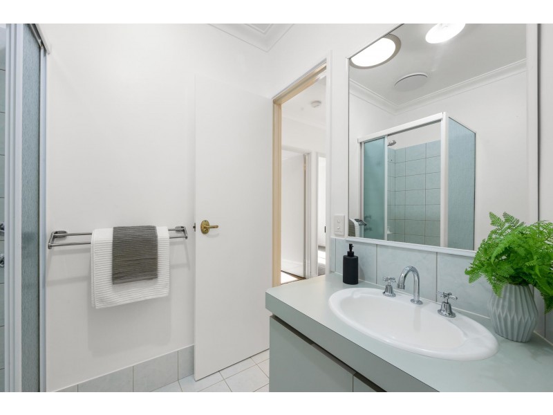 42 Second Av, Victoria Park WA 6100