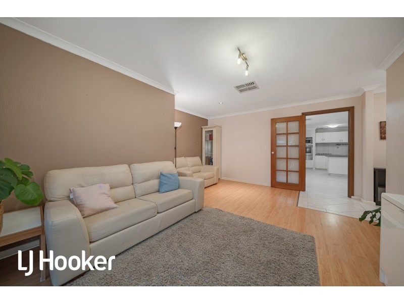 2/42 Corbel Street, Shelley WA 6148