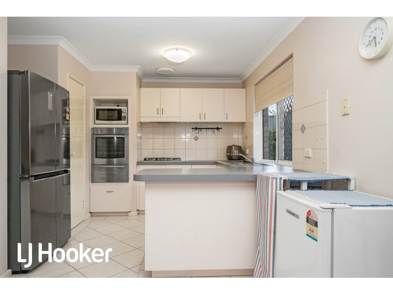 2/42 Corbel Street, Shelley WA 6148