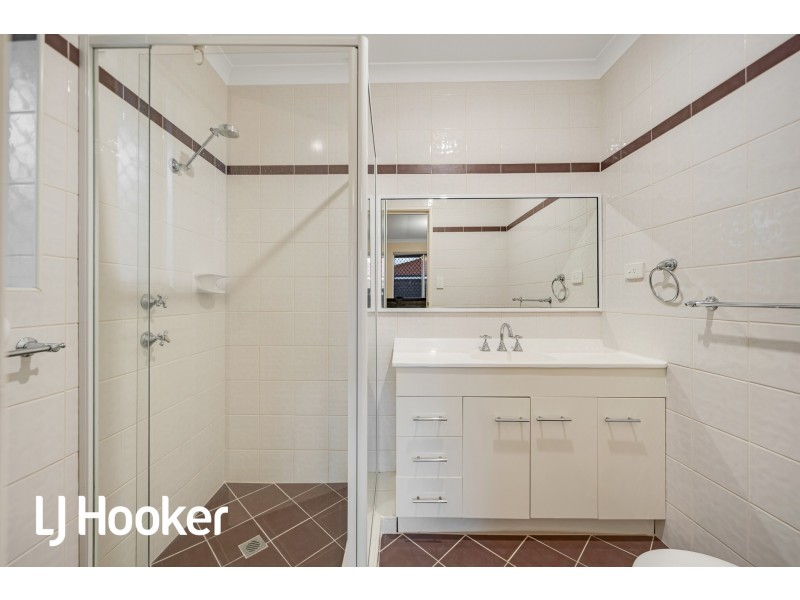 2/42 Corbel Street, Shelley WA 6148