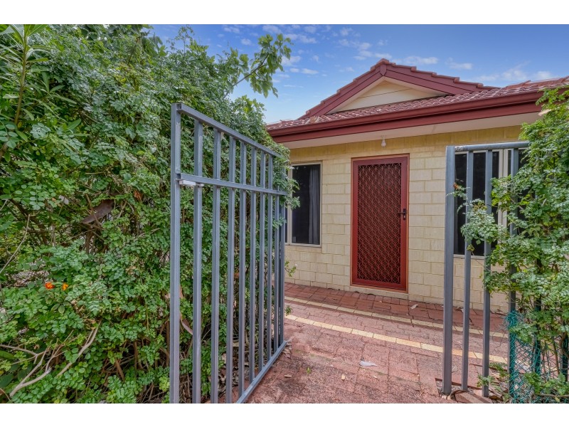 10 Beaconsfield St, St James WA 6102