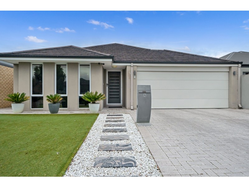 4 Serisier Parkway, Queens Park WA 6107