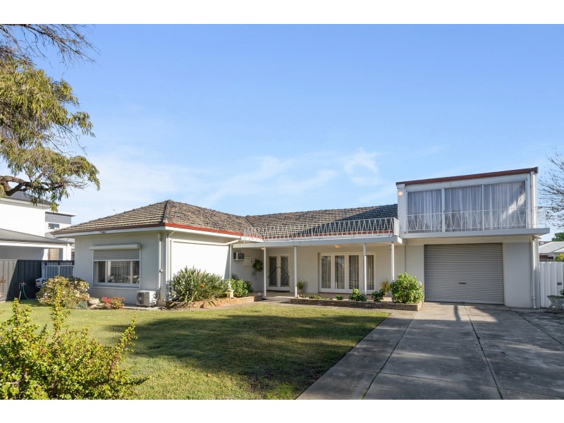 33 Walpole Street, St James WA 6102