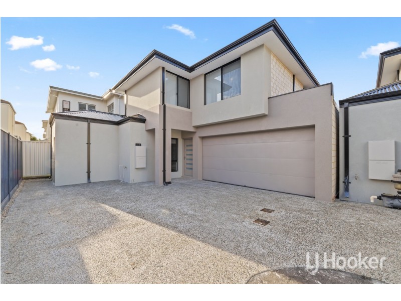21D Burton St, Bentley WA 6102