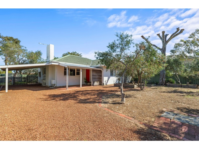 13 Wilkes St, Hamilton Hill WA 6163