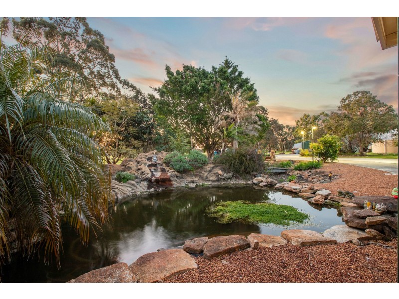 Champion Lakes WA 6111