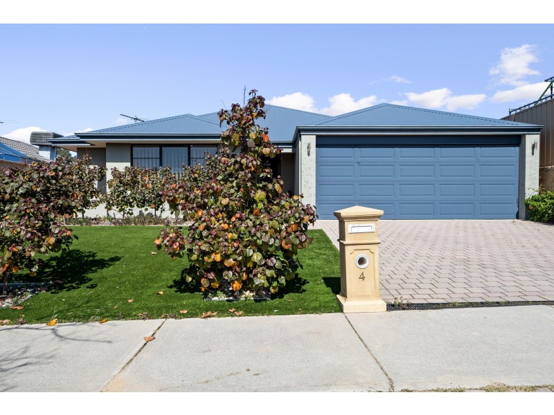 4 Heyford Parade, Bertram WA 6167