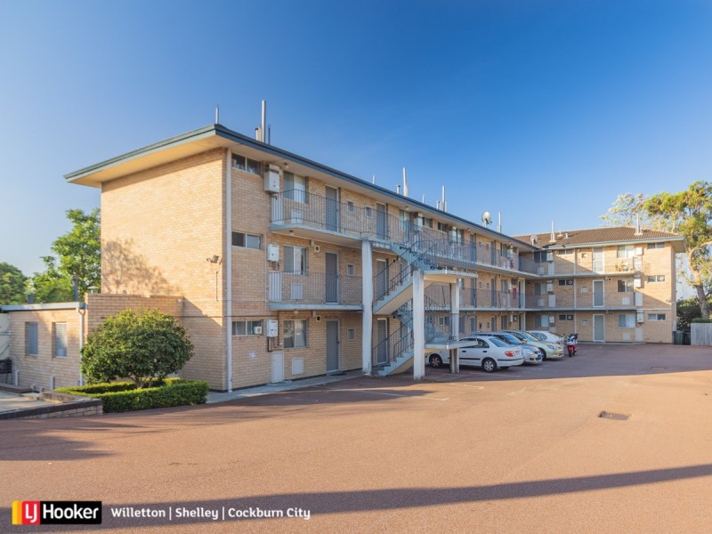 Unit 4/1045 Albany Hwy, St James WA 6102
