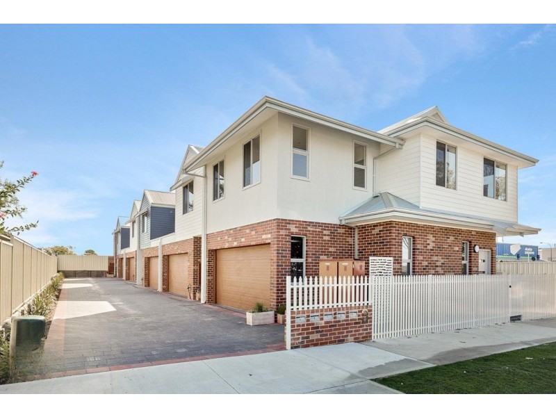2/3 Tuam Street, Victoria Park WA 6100