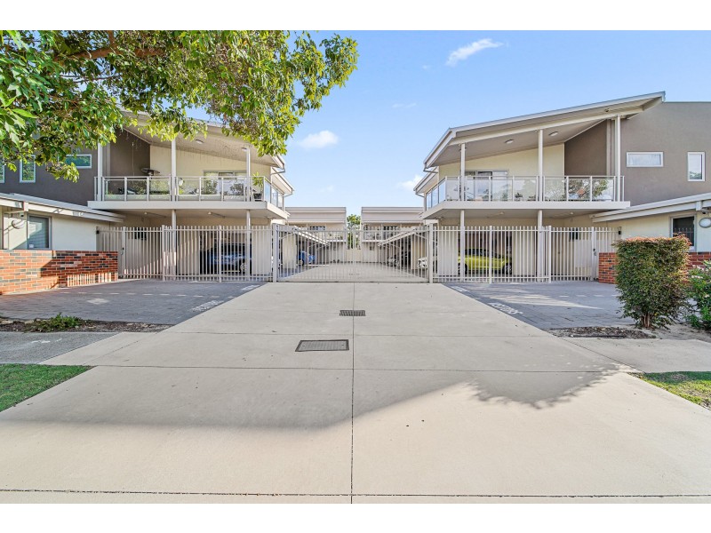 12/136 Leake Street, Belmont WA 6104