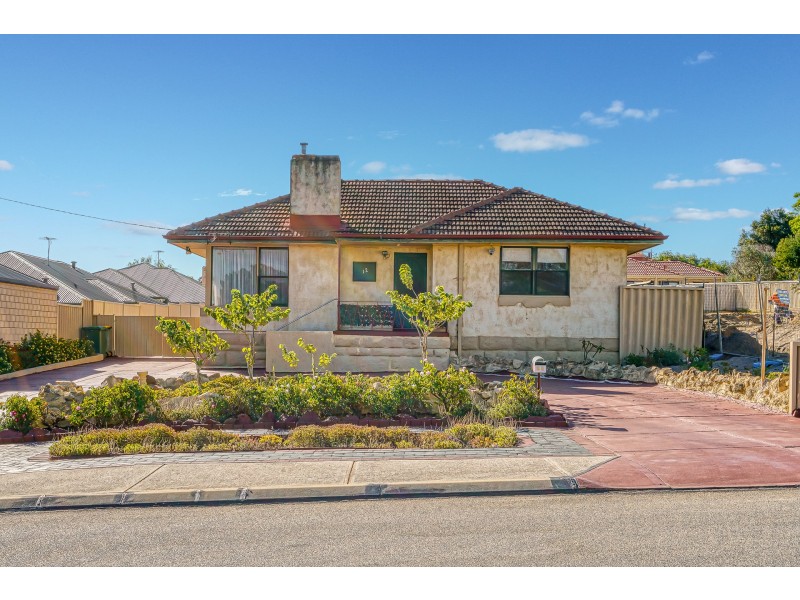 12 Victoria St, Redcliffe WA 6104