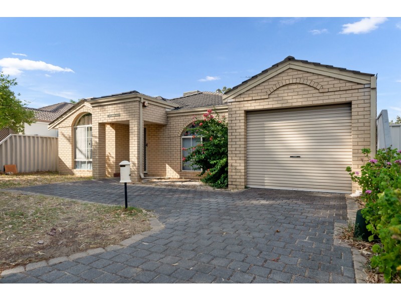 2A Fleming Avenue, Bentley WA 6102