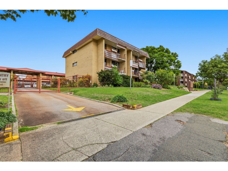 Unit 11/58 King George St, Victoria Park WA 6100