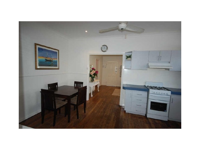 10 Reen Street, St James WA 6102