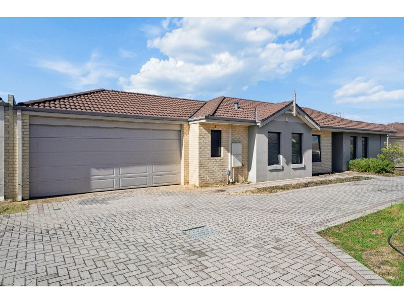 2/7 Stockman Way, Cannington WA 6107