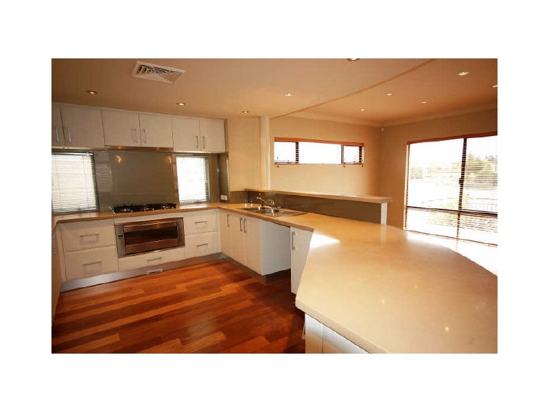 10 Como Way, Stirling WA 6021