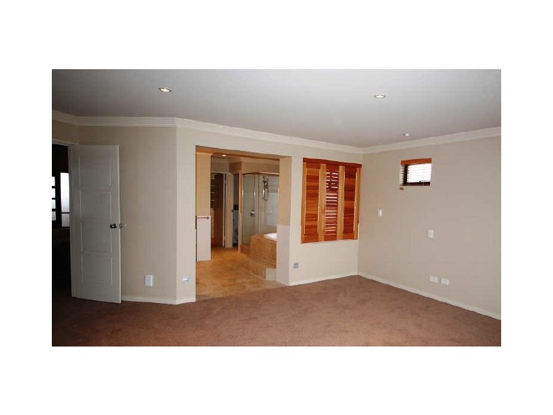 10 Como Way, Stirling WA 6021