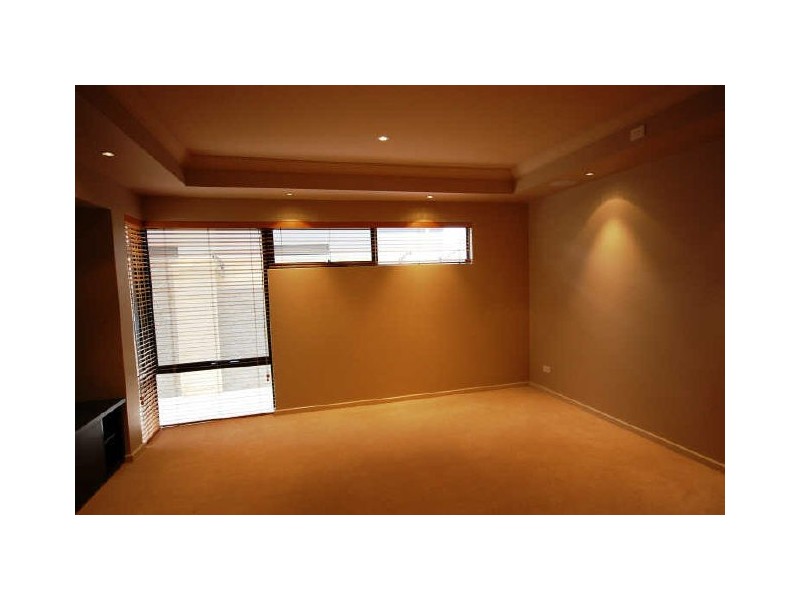 10 Como Way, Stirling WA 6021