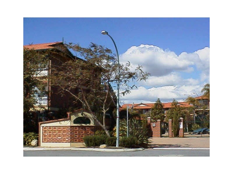 24/64 Moondine Drive, Wembley WA 6014