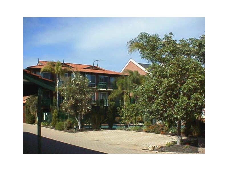 24/64 Moondine Drive, Wembley WA 6014