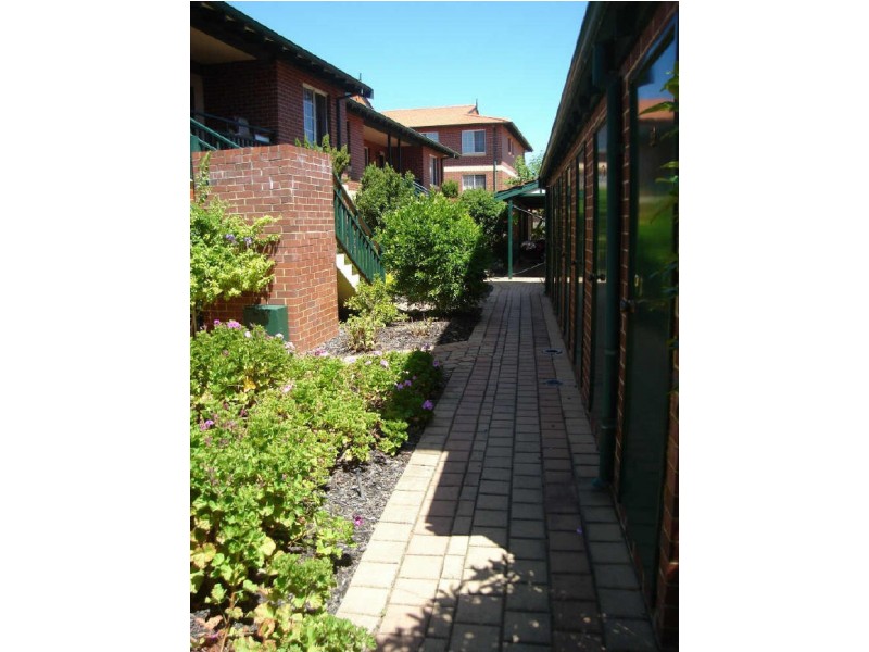 24/64 Moondine Drive, Wembley WA 6014