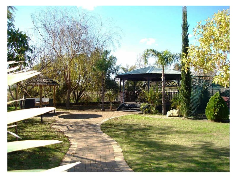 Pelican 16/125 Herdsman Parade, Wembley WA 6014