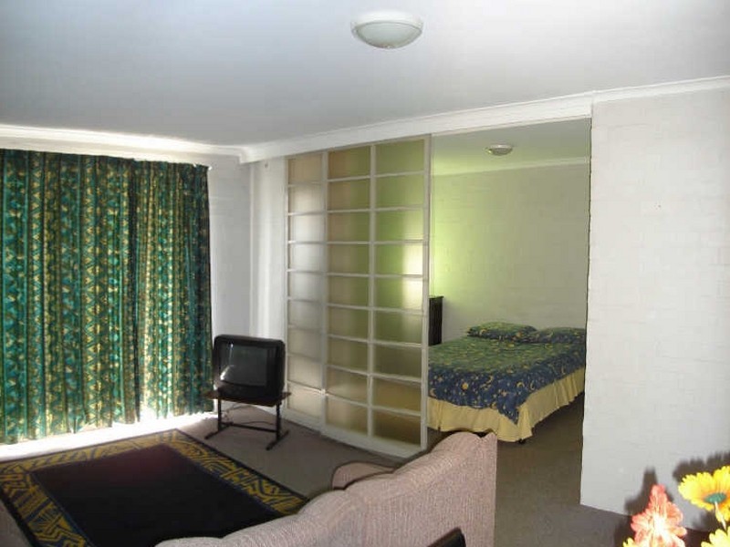 18/303 Cambridge Street, Wembley WA 6014