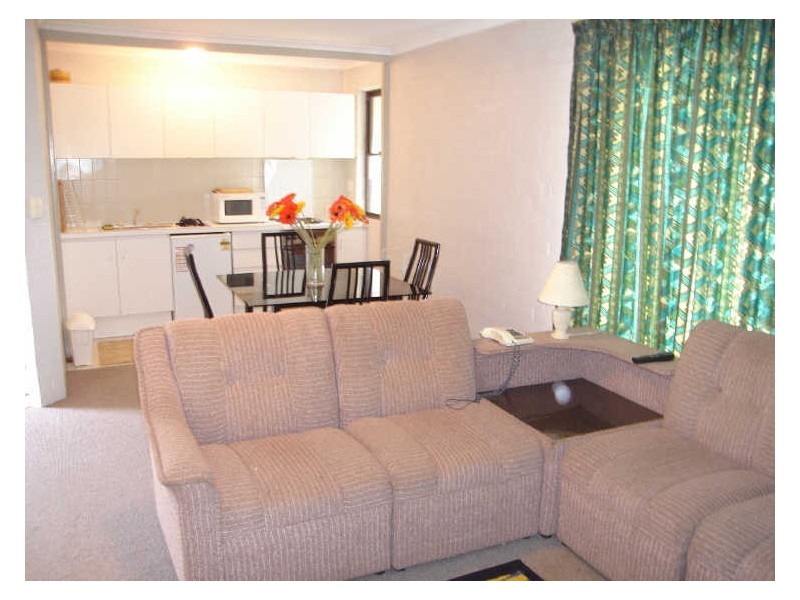 18/303 Cambridge Street, Wembley WA 6014