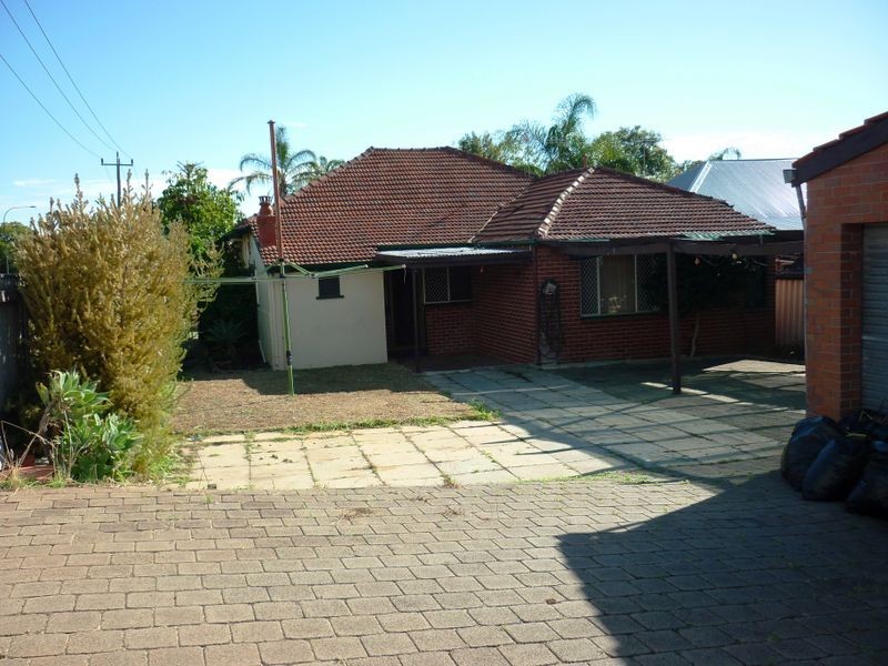 82 Holland Street, Wembley WA 6014