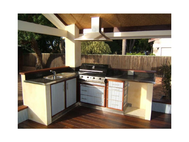 10 Winmarley Street, Floreat WA 6014