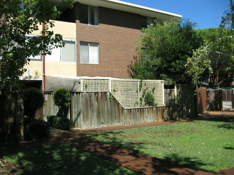 9E/47 Herdsman Parade, Wembley WA 6014