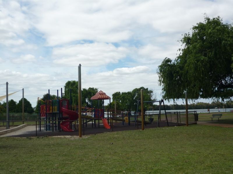 60/20 Ellerby Street, Glendalough WA 6016