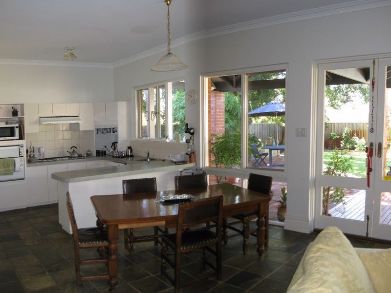 102 Mckenzie Street, Wembley WA 6014