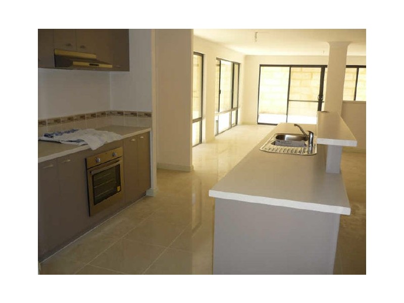 39 Elmhurst Drive, Clarkson WA 6030