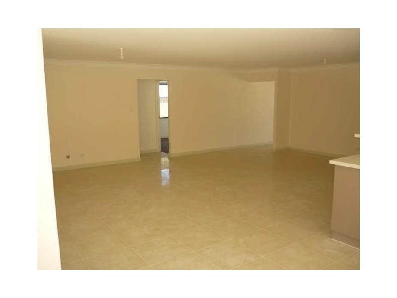 39 Elmhurst Drive, Clarkson WA 6030